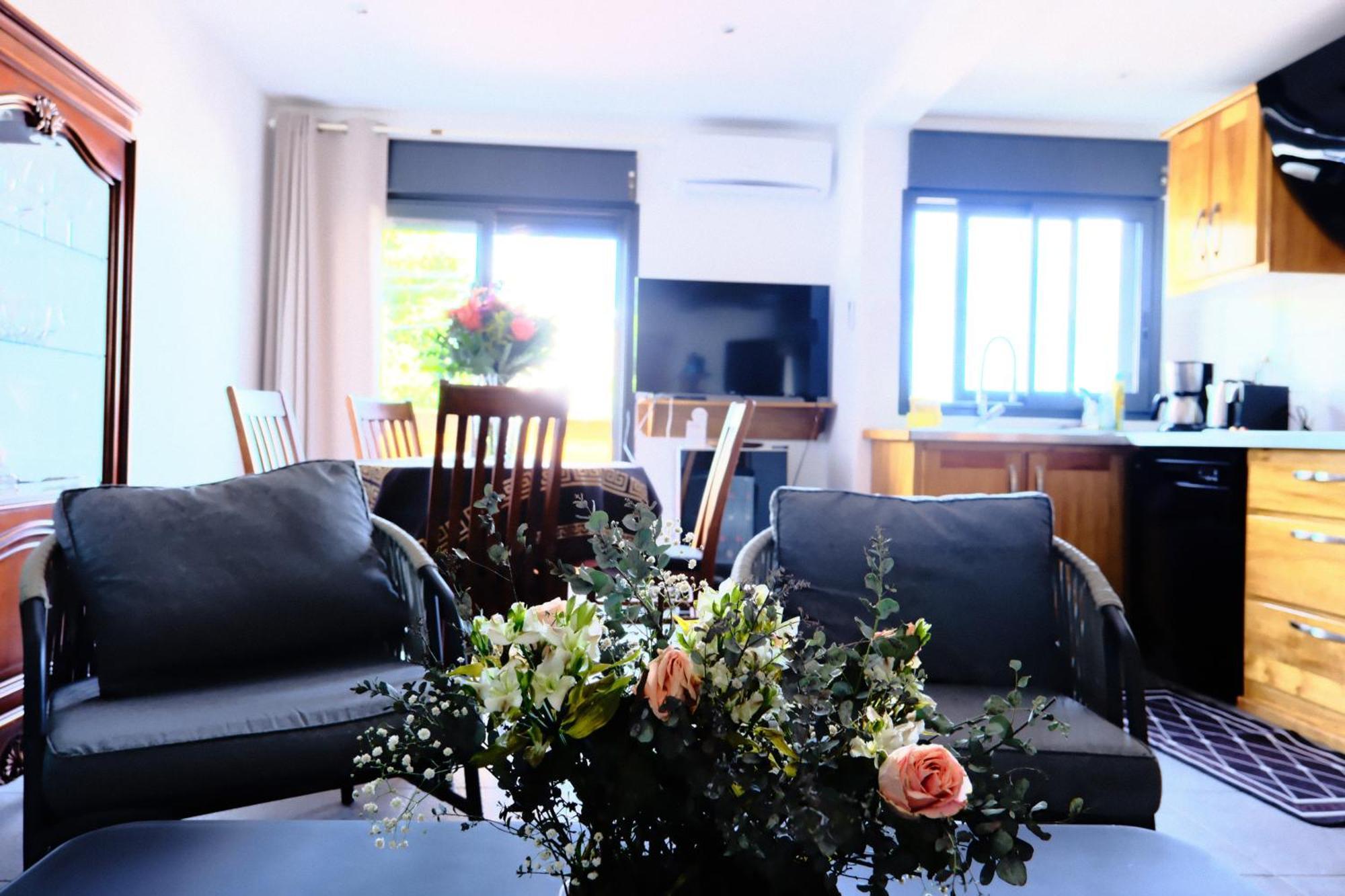 T3 - 87M2 - Residence Georgette Terre Sainte Екстериор снимка